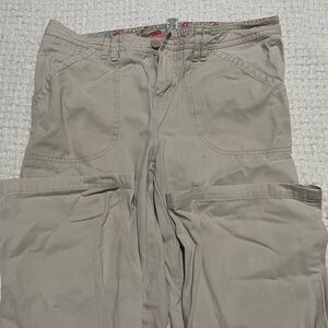 Bass Women’s Khaki Chinos